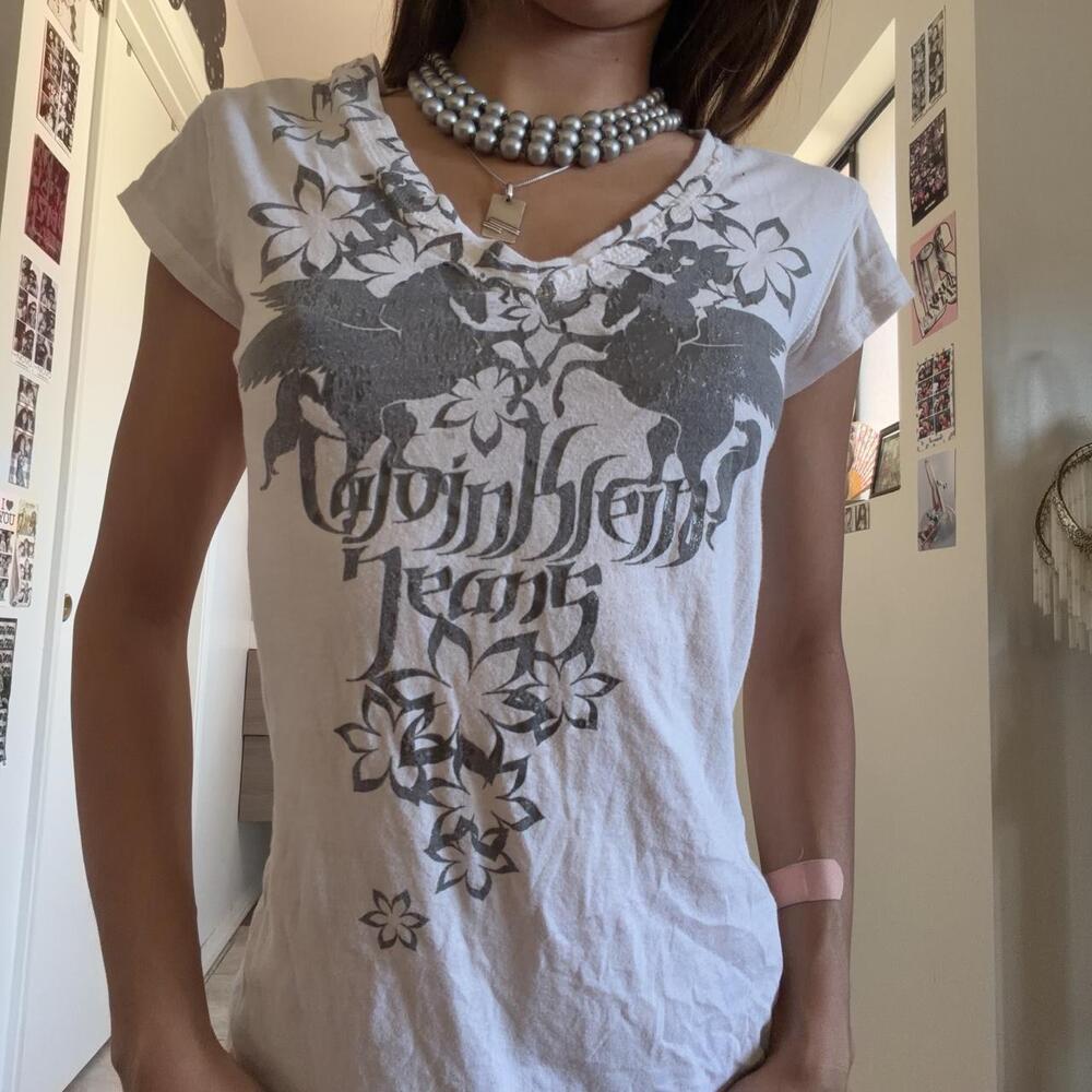 The Unicorn Graphic Tee